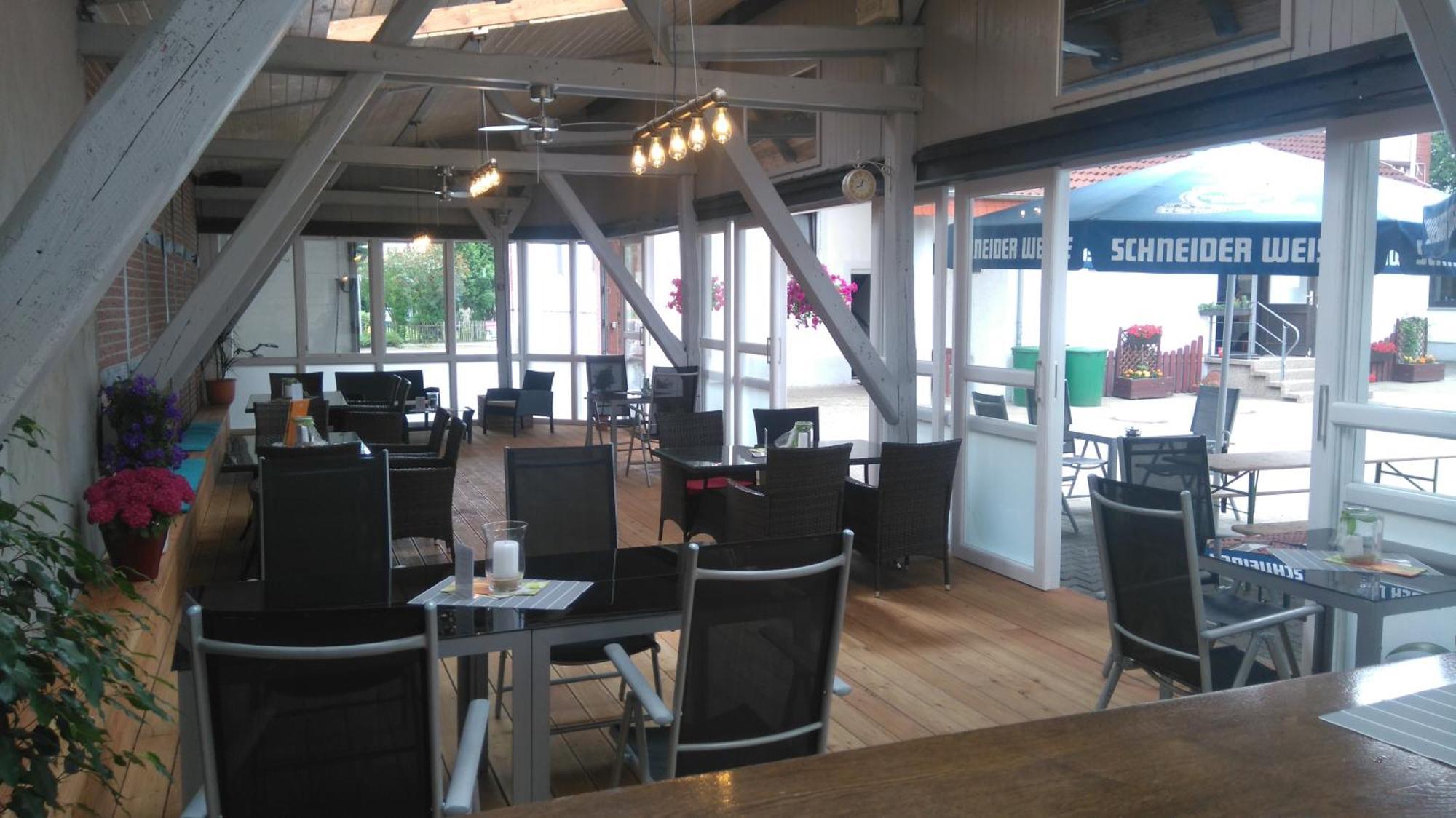 Bennetts Restaurant Und Hotel Wittingen ภายนอก รูปภาพ