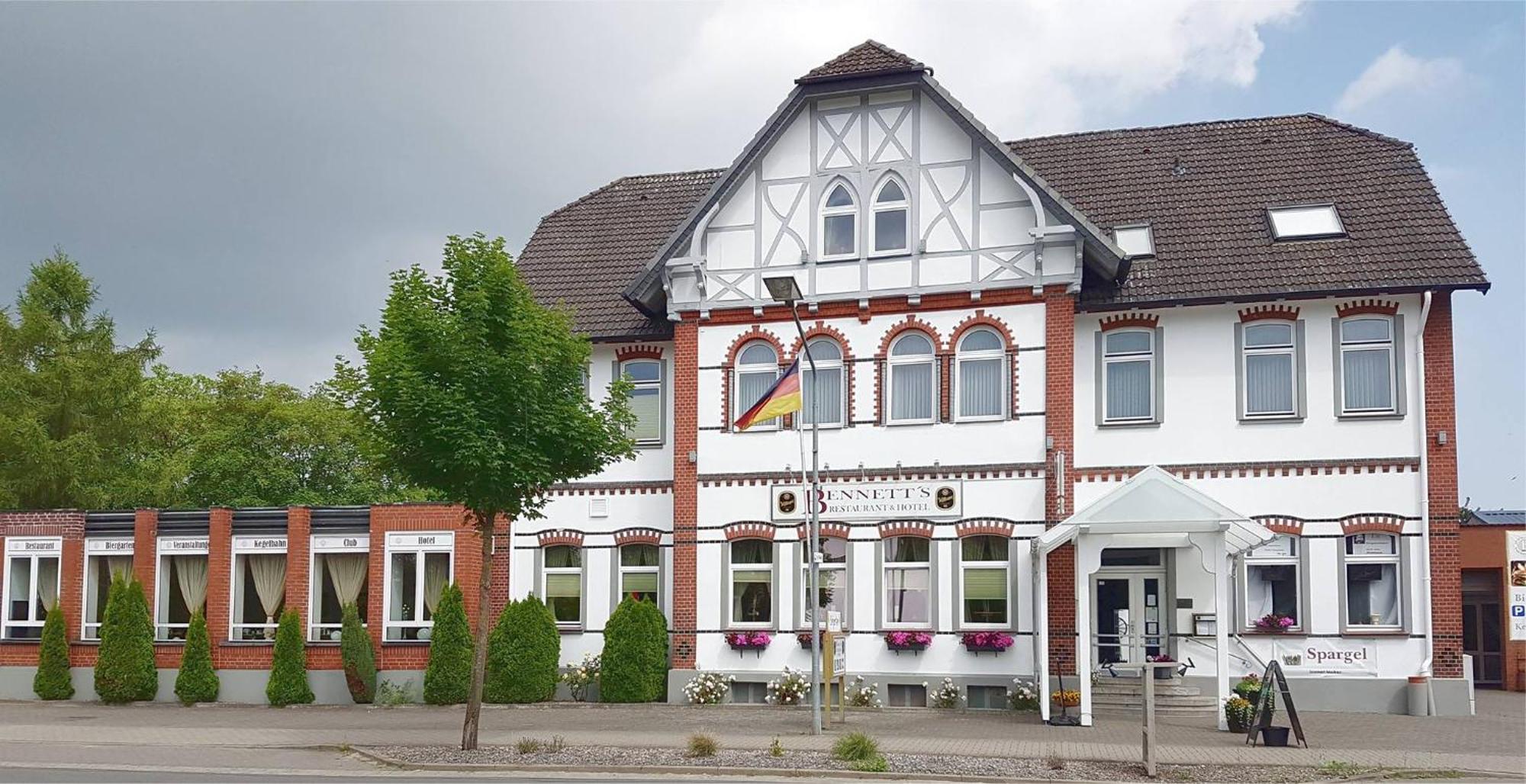 Bennetts Restaurant Und Hotel Wittingen ภายนอก รูปภาพ