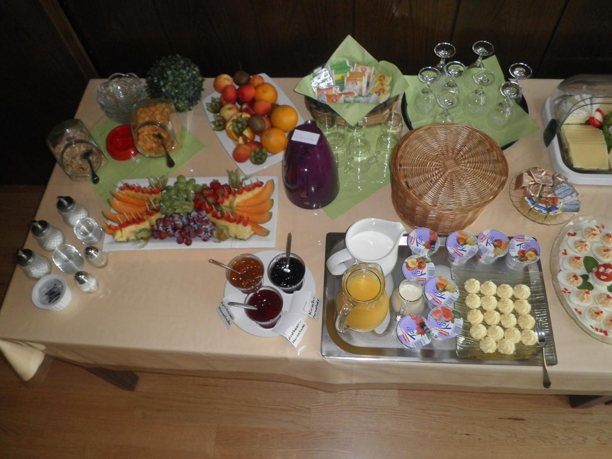 Bennetts Restaurant Und Hotel Wittingen ภายนอก รูปภาพ