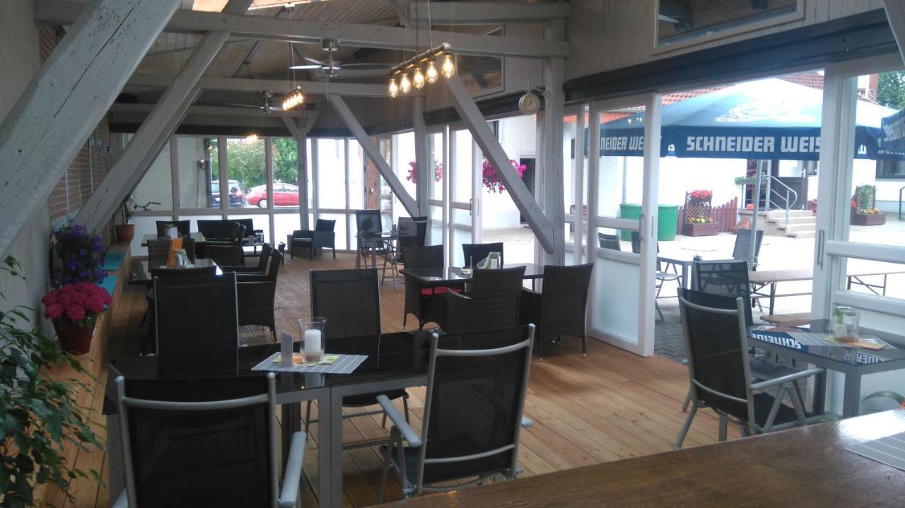 Bennetts Restaurant Und Hotel Wittingen ภายนอก รูปภาพ