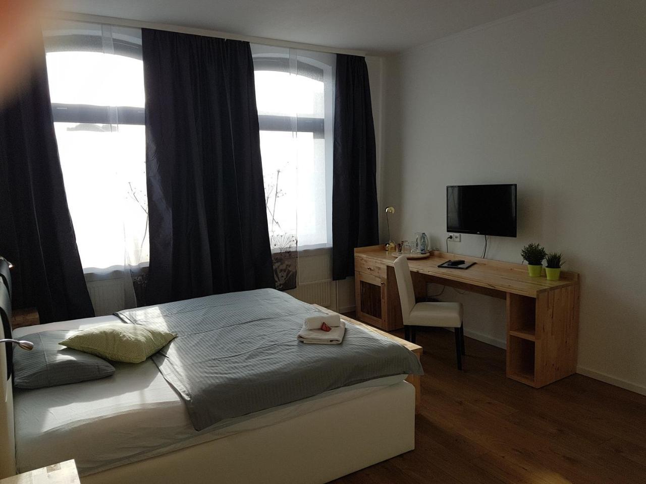 Bennetts Restaurant Und Hotel Wittingen ภายนอก รูปภาพ
